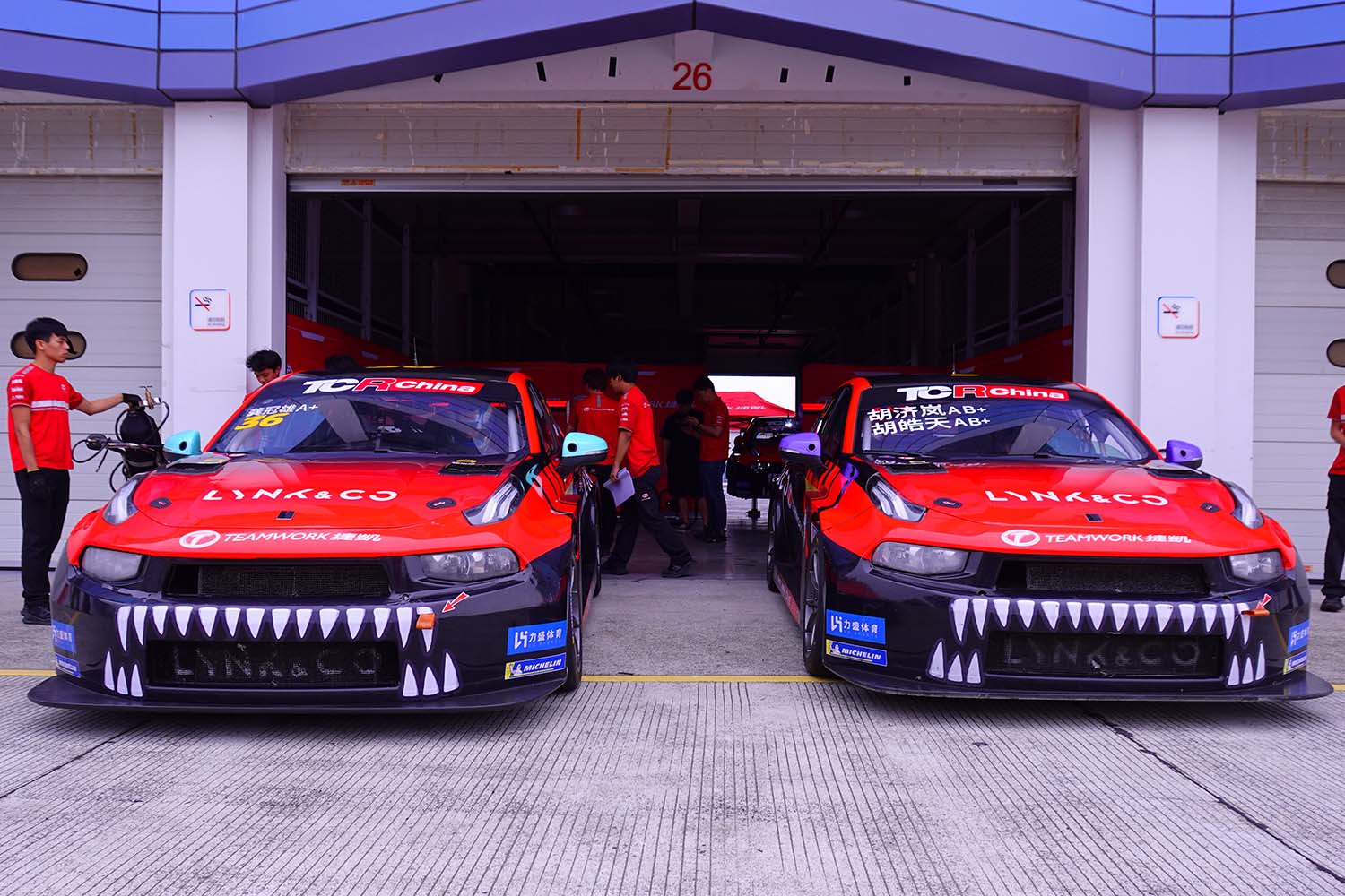 Read more about the article 捷凯赛车学院宁波六月结课 | 领克03 TCR 高阶培训+开放试车，一起感受竞速魅力