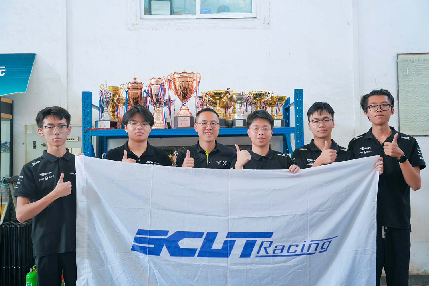 Read more about the article 【走进校园】捷凯许家泰与华南理工大学 Formax 方程式赛车队深度交流