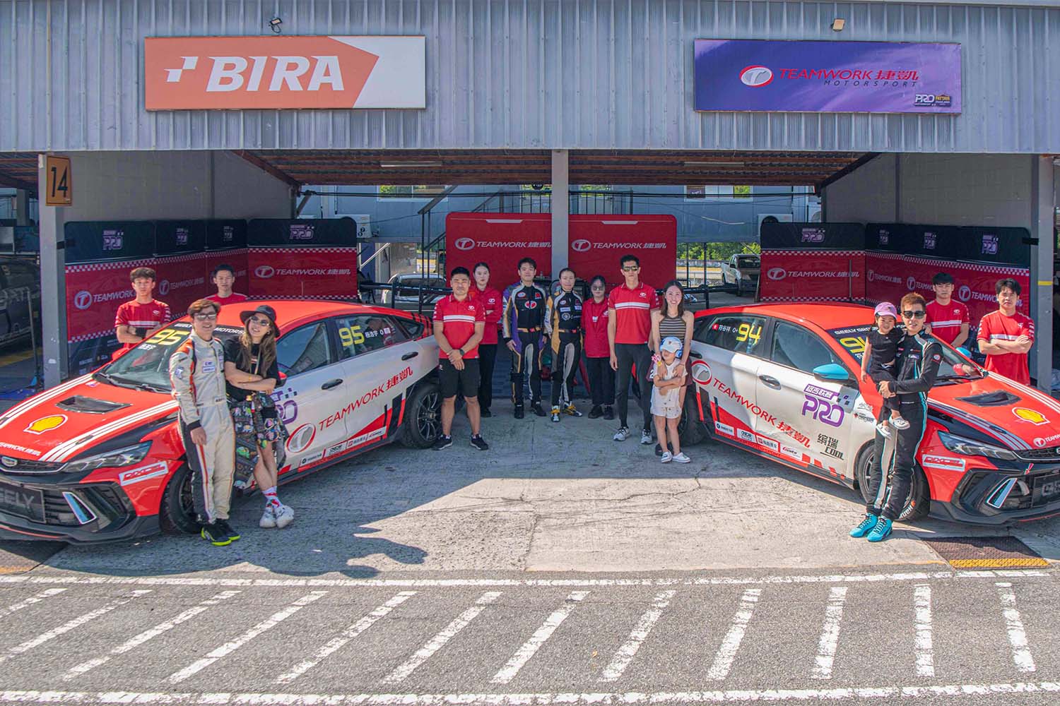 Read more about the article 超吉联赛PRO 2025赛季落幕泰国，捷凯车队顺利完成年度赛程