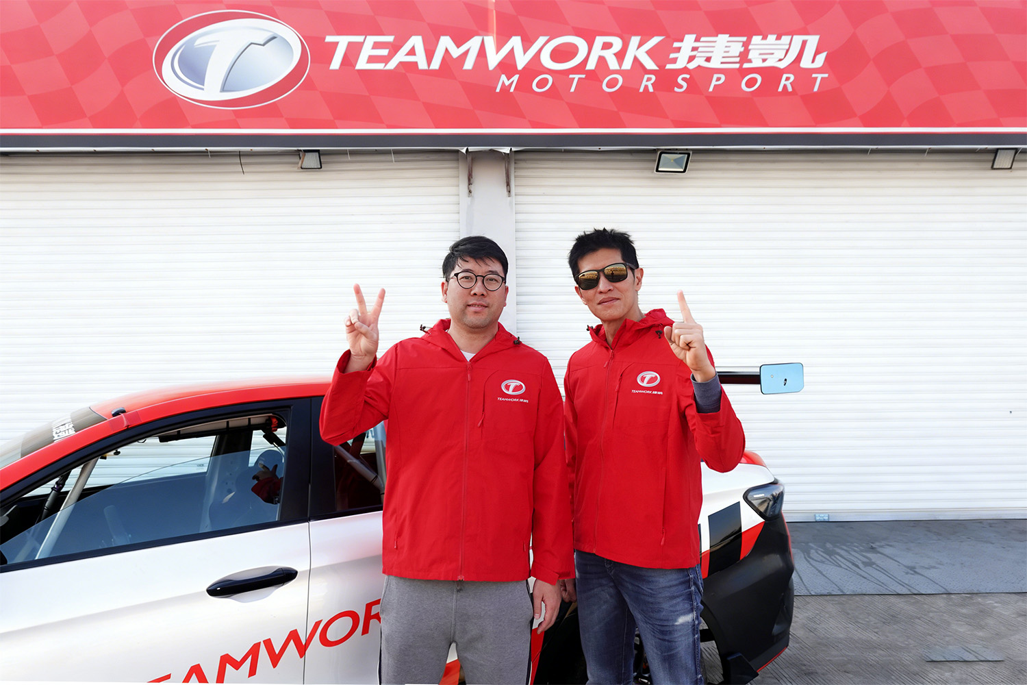 Read more about the article 成长与传承同行 | 捷凯赛车学院第25、26期 HKAA 赛照培训班顺利结课