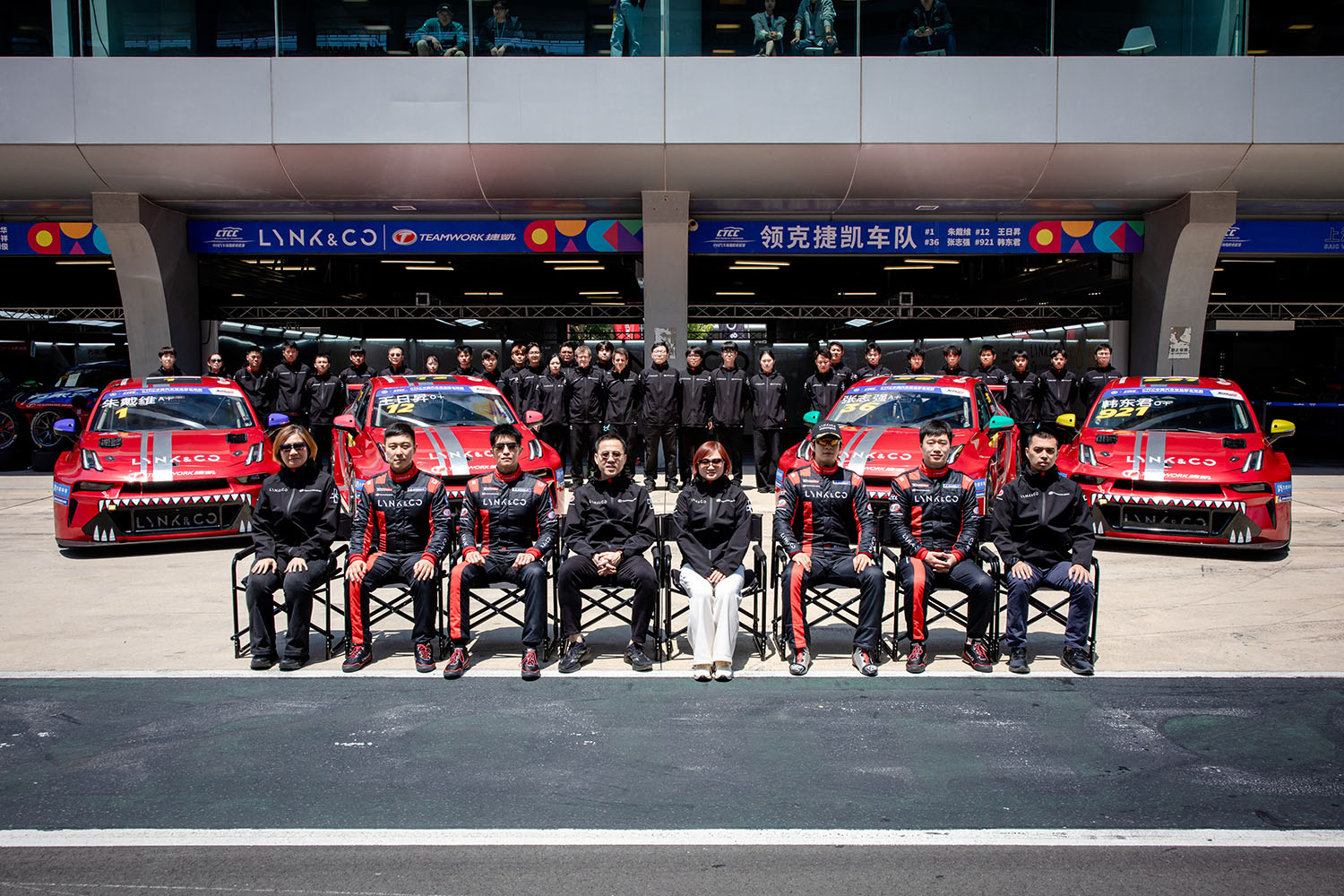 Read more about the article 新车首秀夺冠 领克捷凯车队上海嘉定捧得两冠一季